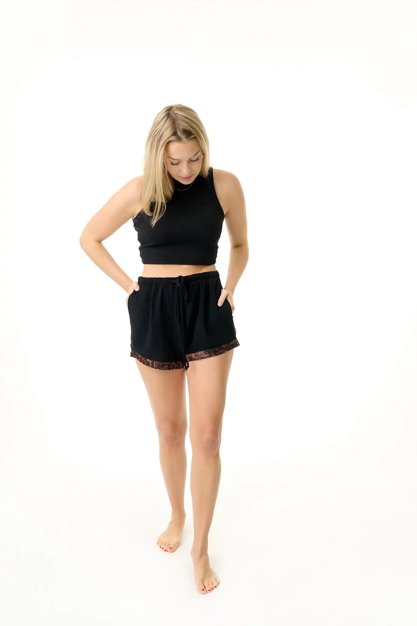 Sisters of Siam - Schwarze Damen Baumwollshorts